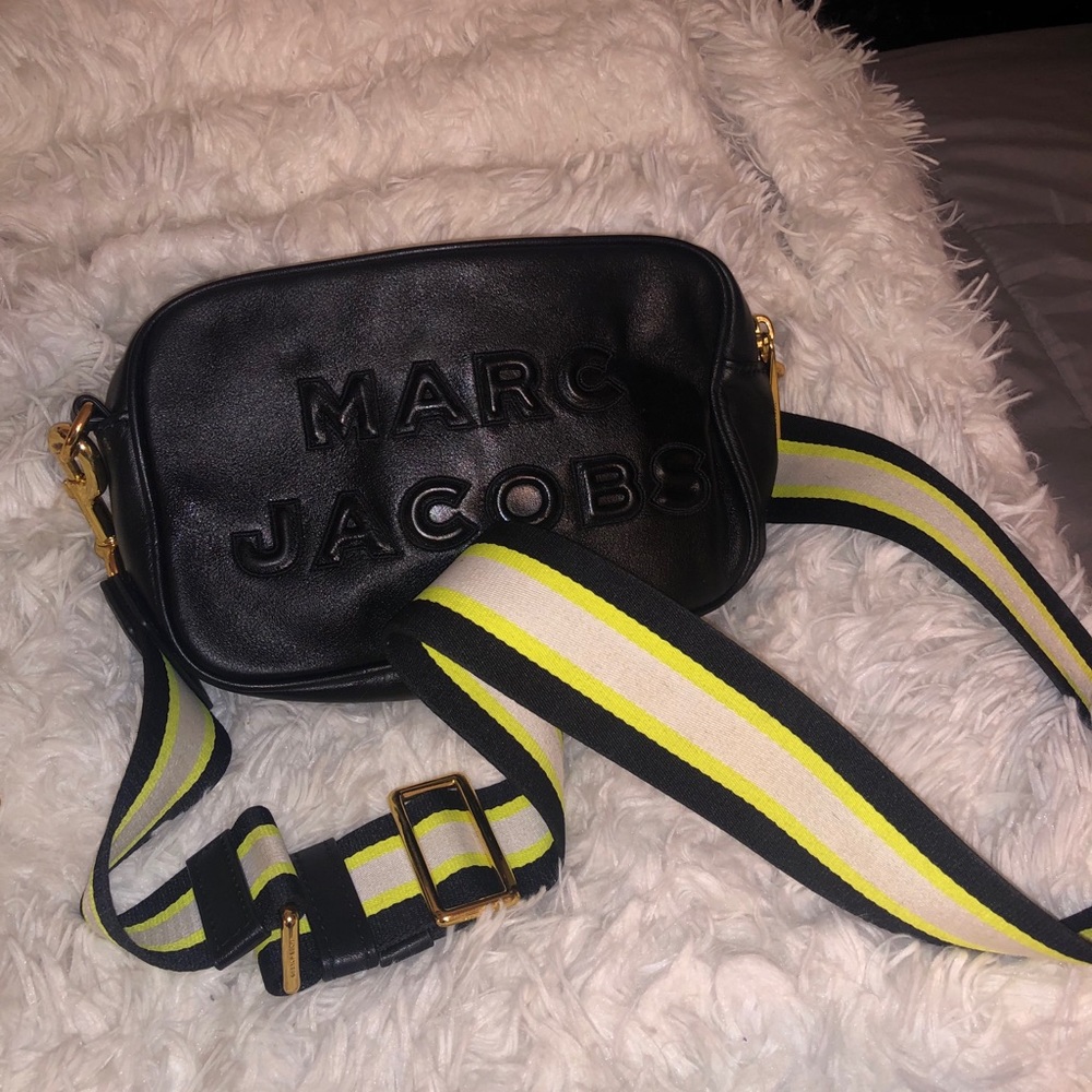 Marc Jacob’s colored strap shoulder bag